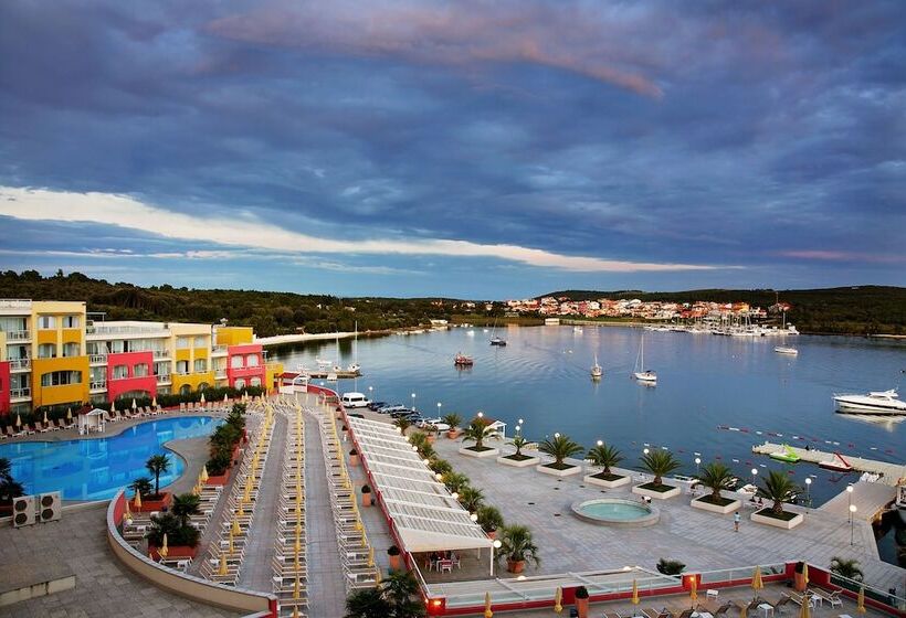 Family Resort Del Mar