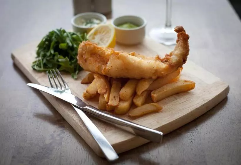 Four Seasons Hotel, Carlingford