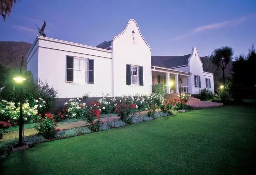 هتل Altes Landhaus Country Lodge