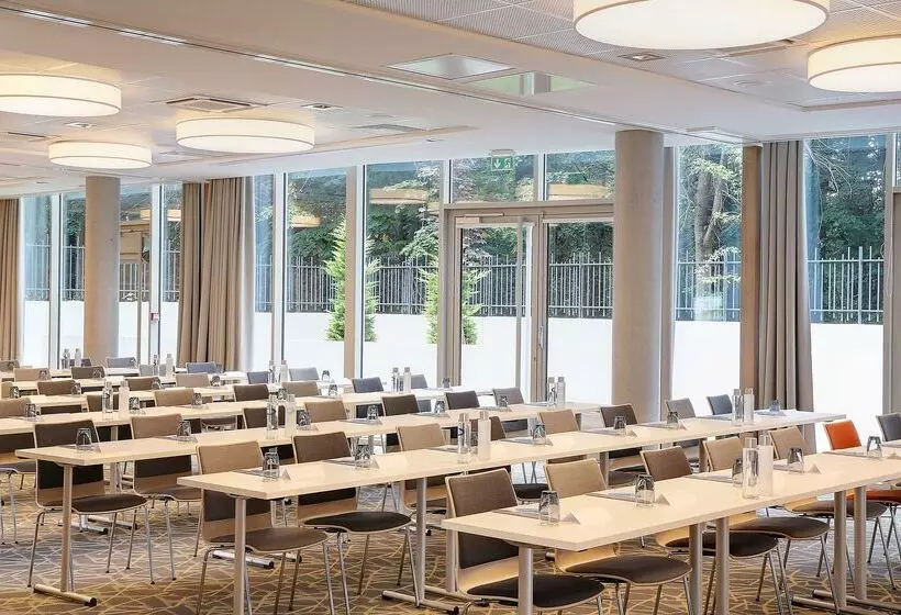 Hotelli Best Western Plus Paris Meudon Ermitage