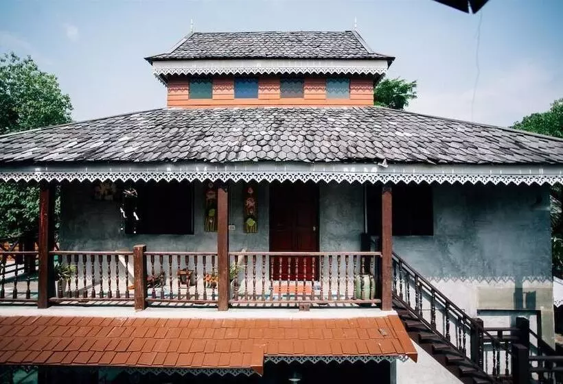 בית מלון כפרי Buri Gallery House