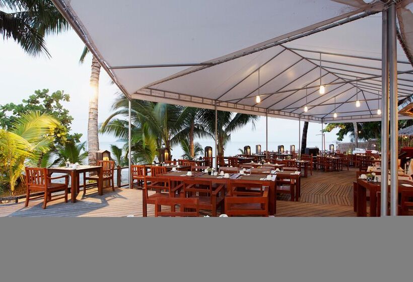 בית מלון כפרי Centara Koh Chang Tropicana Resort