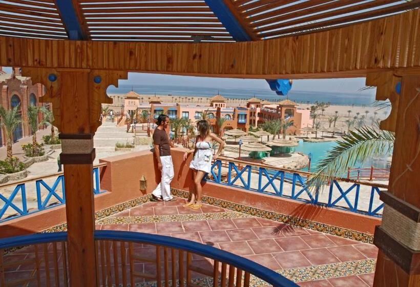 هتل Faraana Height Aqua Park Resort