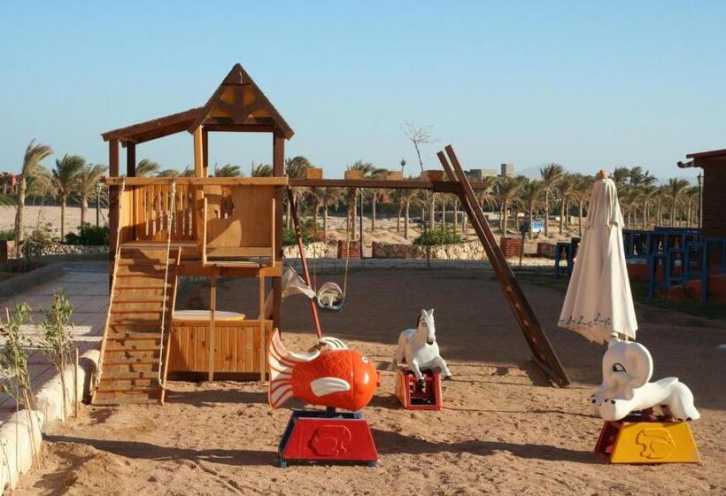 هتل Faraana Height Aqua Park Resort