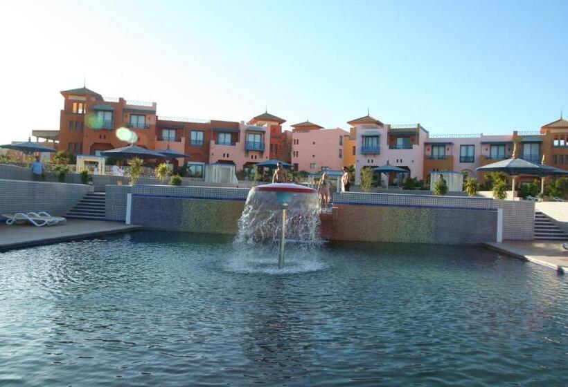 هتل Faraana Height Aqua Park Resort