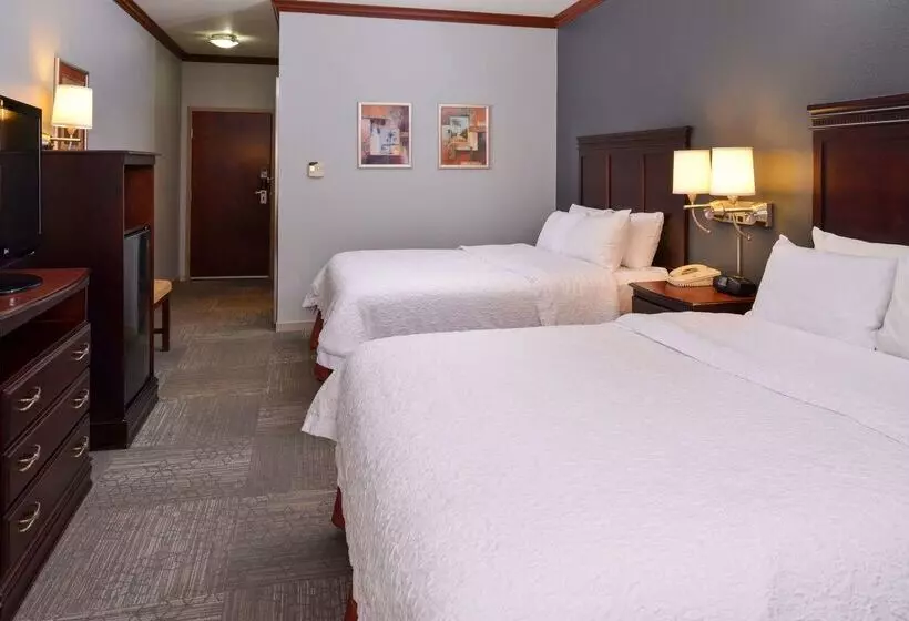 호텔 Hampton Inn & Suites Greenville