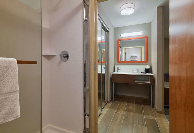 בית מלון כפרי Hampton Inn & Suites Providence/smithfield