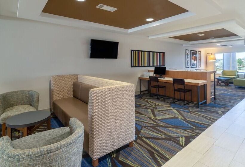 Holiday Inn Express Hotel & Suites Talladega, An Ihg