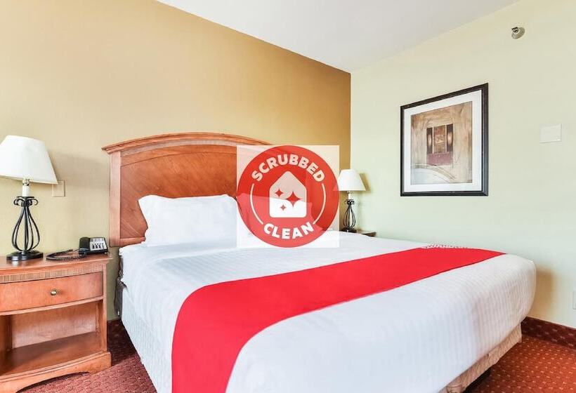 בית מלון כפרי Oyo Townhouse Oklahoma City Airport