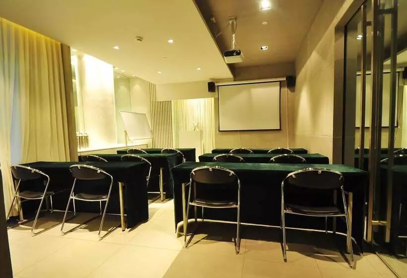 ホテル Jinjiang Inn Wuhan Economic&technological Development Zone