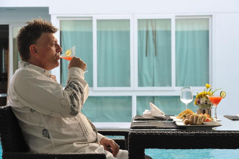 فندق The Palms, Kamala Beach   Sha Extra Plus