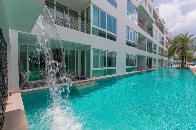 فندق The Palms, Kamala Beach   Sha Extra Plus