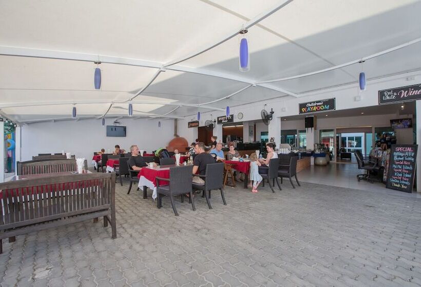 فندق The Palms, Kamala Beach   Sha Extra Plus