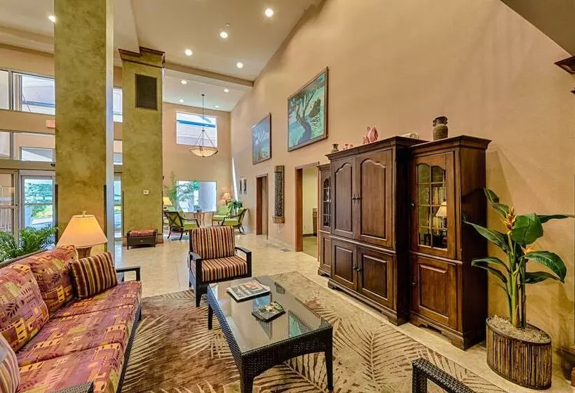 Triple Play Resort Hotel & Suites