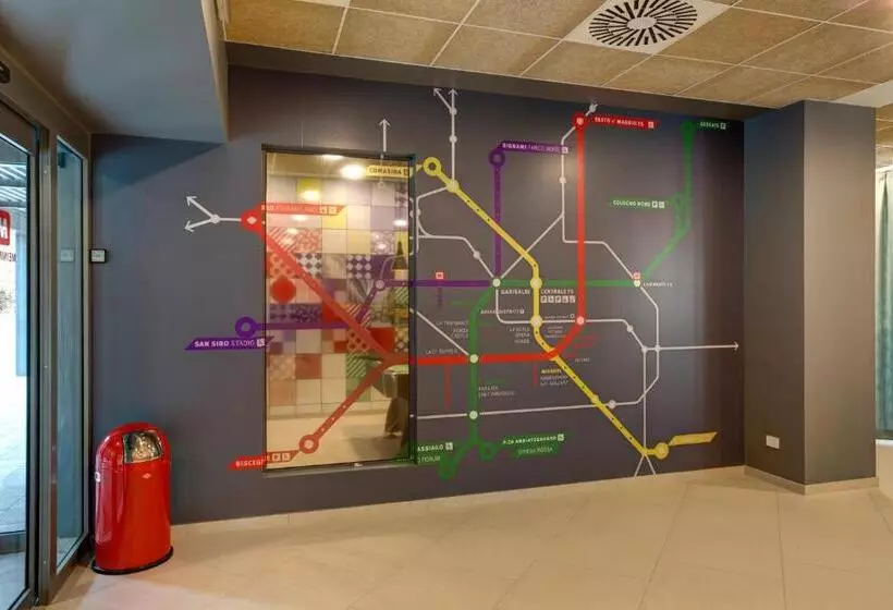 住所  Meininger Milano Garibaldi