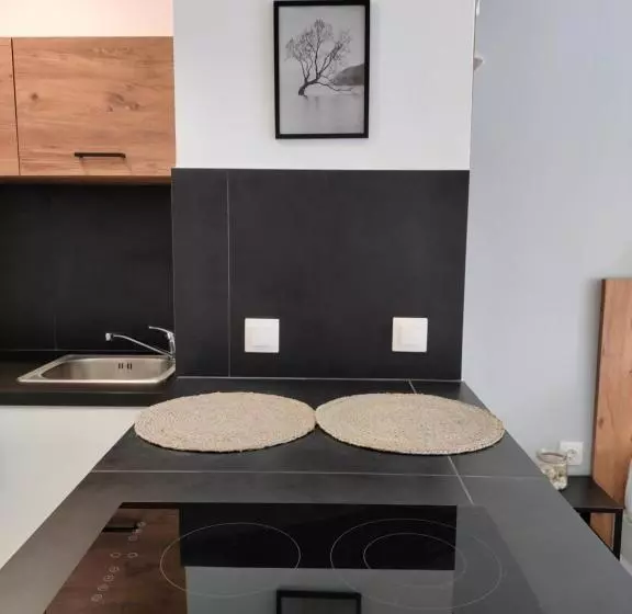 Valentinos Apartments