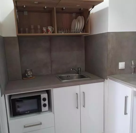 Valentinos Apartments