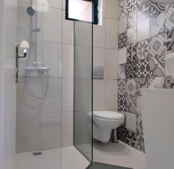 Valentinos Apartments