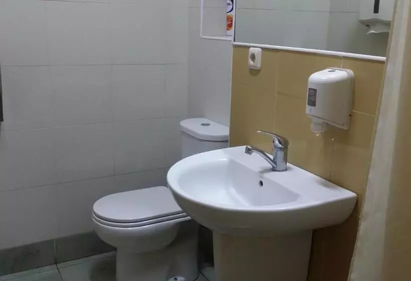 Envoy Hostel & Tours