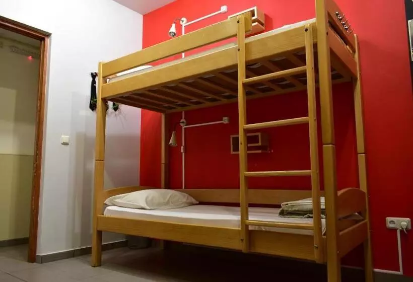 Envoy Hostel & Tours