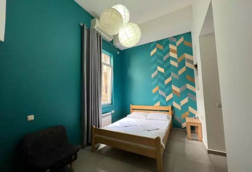 Envoy Hostel & Tours