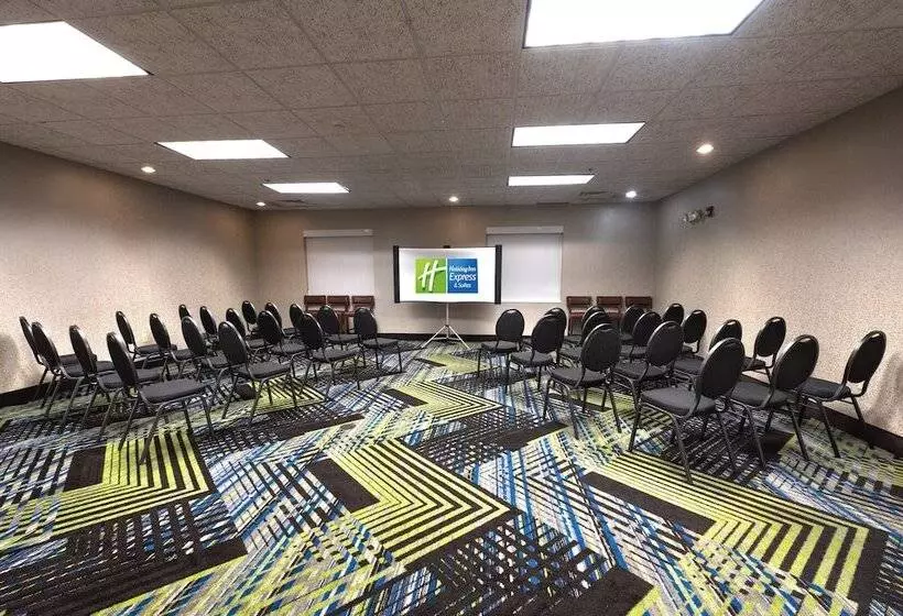 Holiday Inn Express Hotel & Suites Goshen, An Ihg
