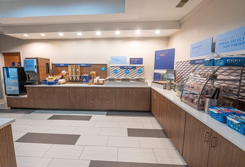 Holiday Inn Express Hotel & Suites Goshen, An Ihg