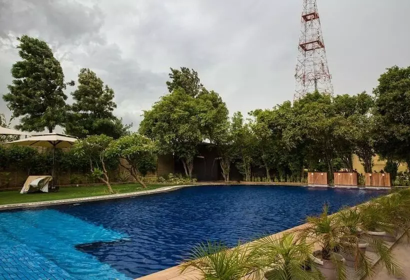 호텔 Aravali Resorts