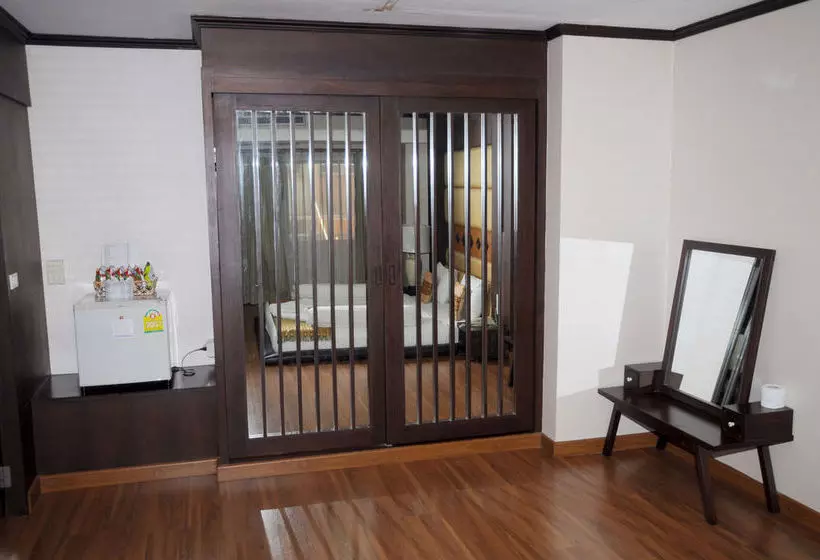 فندق Ayutthaya Thenee