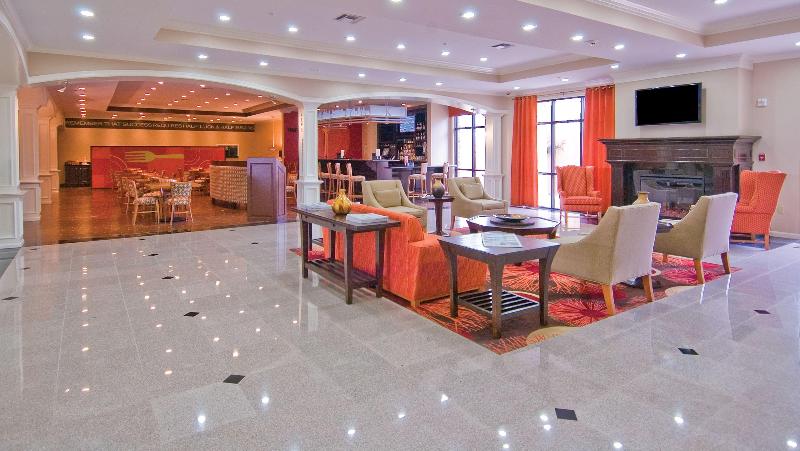 ホテル Wyndham Lake Charles