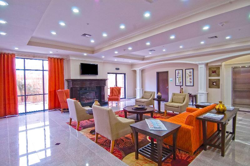 ホテル Wyndham Lake Charles