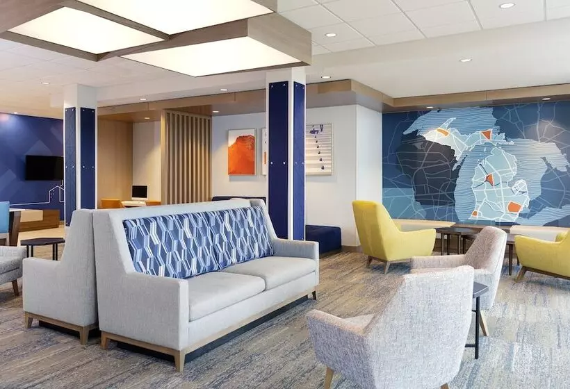 Holiday Inn Express Hotel & Suites Terre Haute, An Ihg