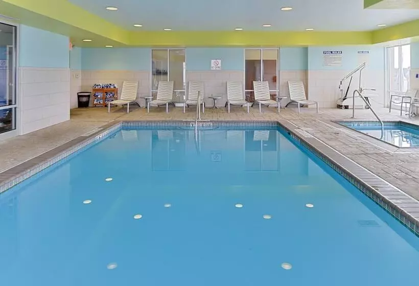 Holiday Inn Express Hotel & Suites Terre Haute, An Ihg