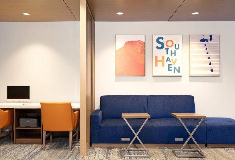 Holiday Inn Express Hotel & Suites Terre Haute, An Ihg