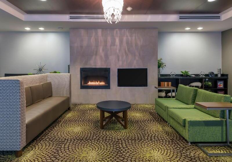 בית מלון כפרי Holiday Inn Express Hays, An Ihg