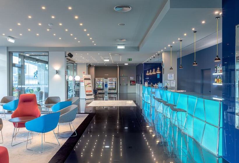 ホテル Holiday Inn Express Lisbon Alfragide, An Ihg