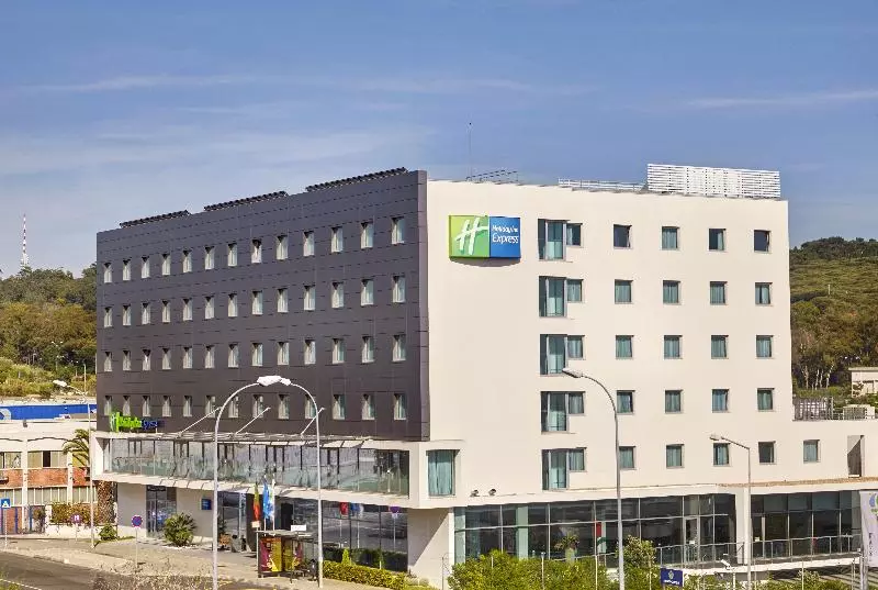 호텔 Holiday Inn Express Lisbon Alfragide, An Ihg