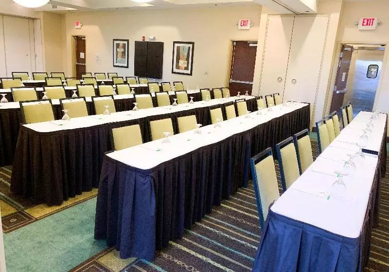 酒店 Holiday Inn Saint Louis Fairview Heights, An Ihg