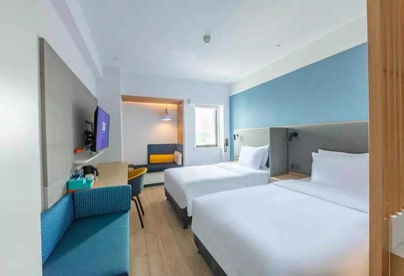 호텔 Holiday Inn Express Shanghai Pudong Airport, An Ihg