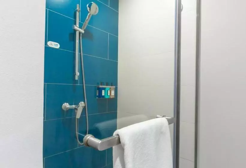 호텔 Holiday Inn Express Shanghai Pudong Airport, An Ihg