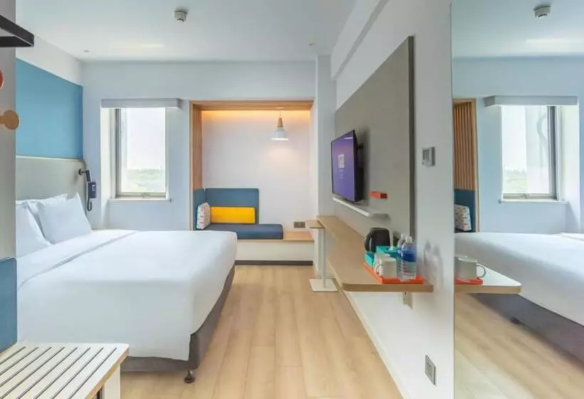 호텔 Holiday Inn Express Shanghai Pudong Airport, An Ihg