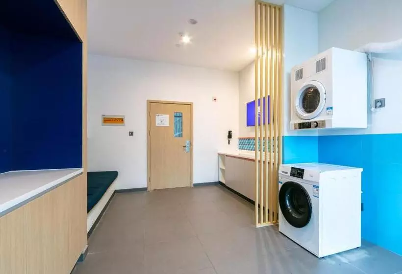 호텔 Holiday Inn Express Shanghai Pudong Airport, An Ihg