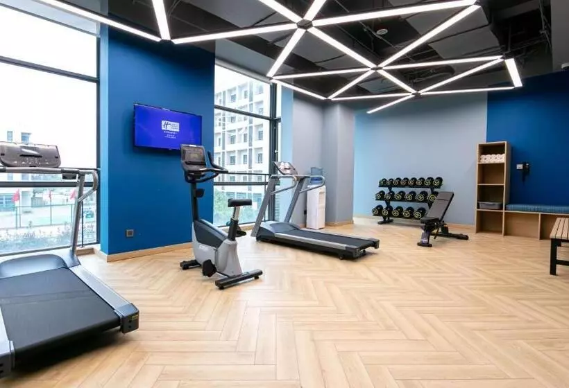 호텔 Holiday Inn Express Shanghai Pudong Airport, An Ihg