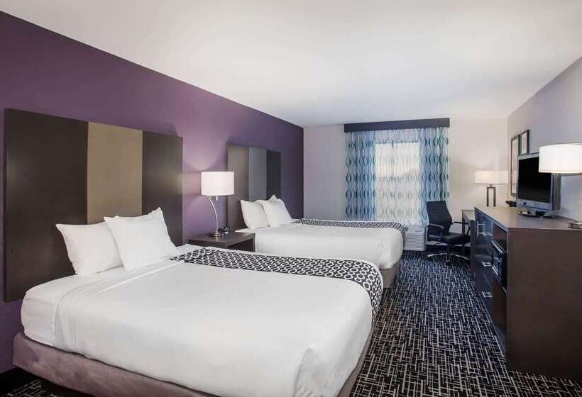 酒店 La Quinta Inn & Suits By Wyndham Pontoon Beach Il