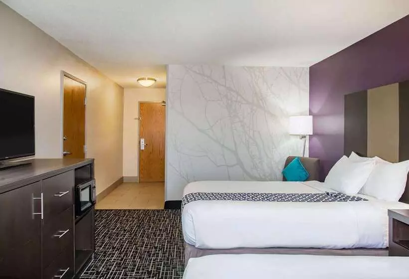 酒店 La Quinta Inn & Suits By Wyndham Pontoon Beach Il