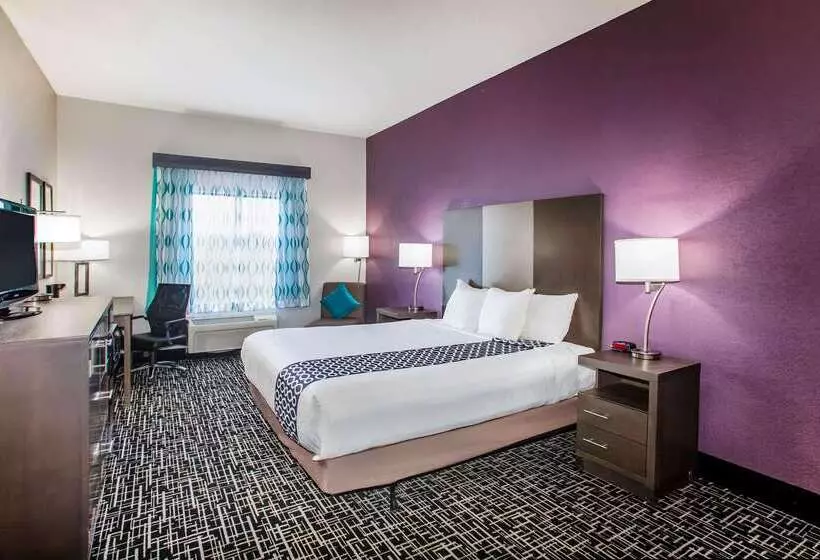 酒店 La Quinta Inn & Suits By Wyndham Pontoon Beach Il