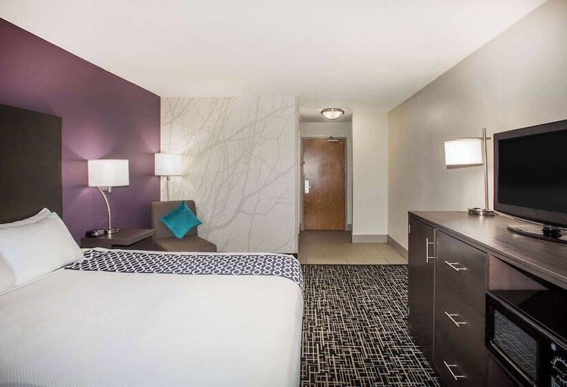 酒店 La Quinta Inn & Suits By Wyndham Pontoon Beach Il