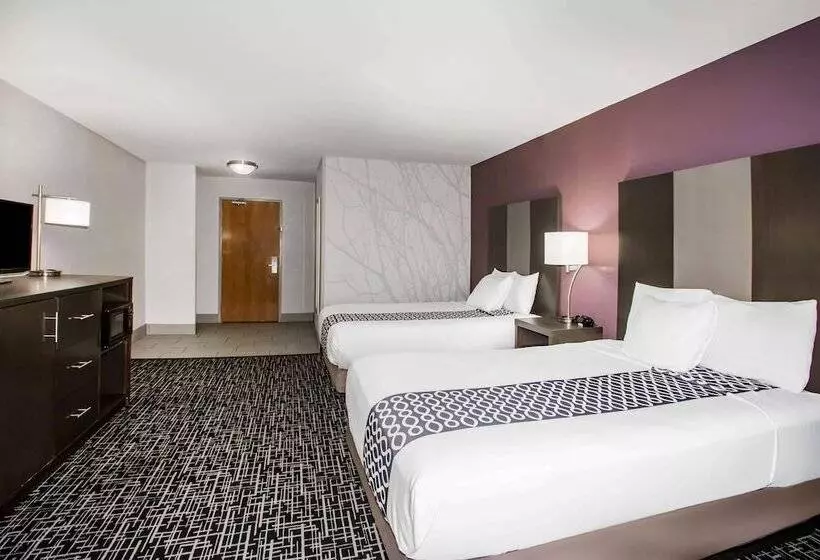 酒店 La Quinta Inn & Suits By Wyndham Pontoon Beach Il