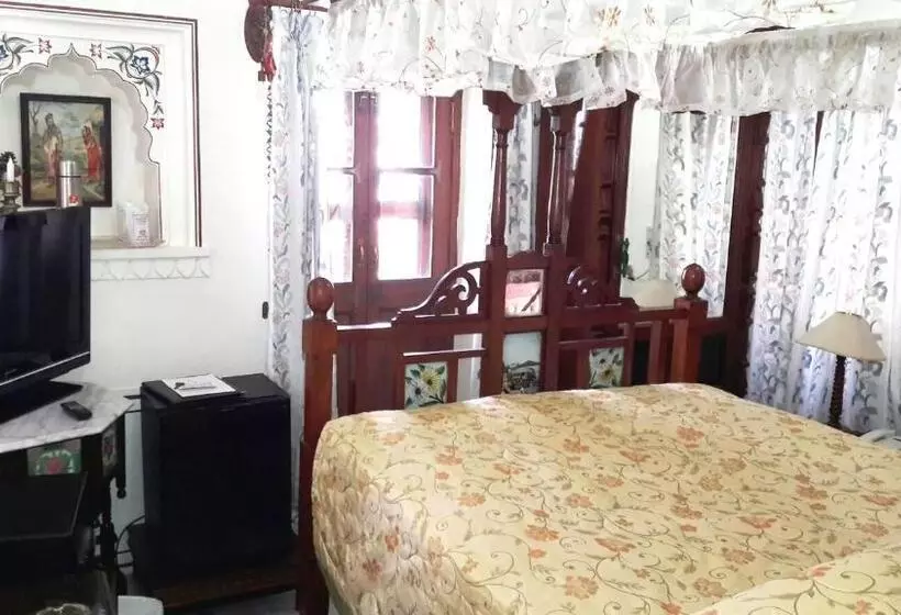 Hotel Pushkar Palace