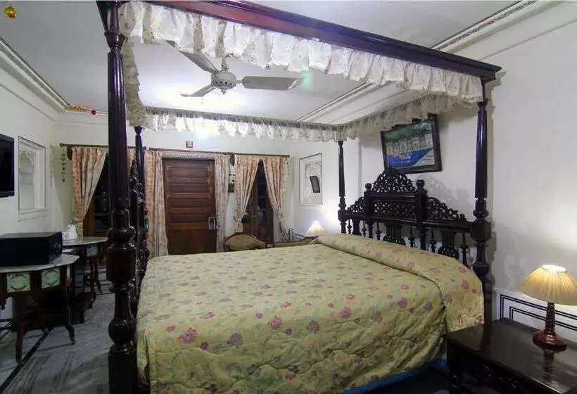 Hotel Pushkar Palace